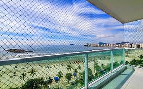 Apartamento frente mar Guarujá Pitangueiras pé na areia